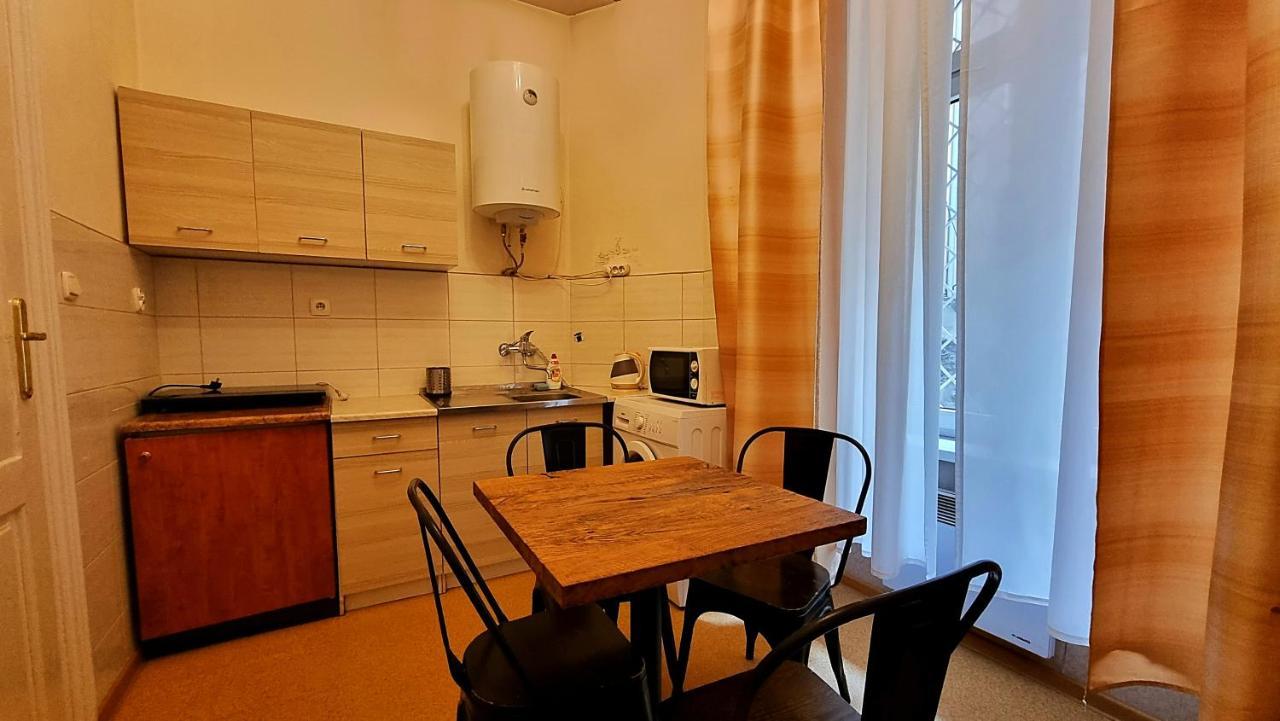 Vavelsky Apartments - Old Town Kraków Exteriör bild