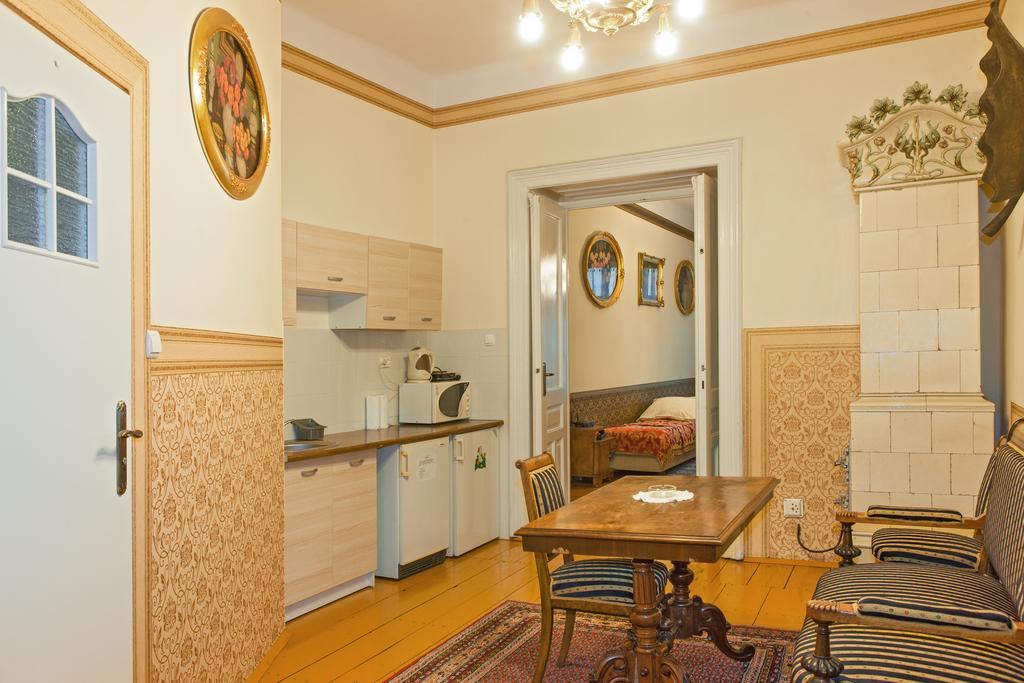 Vavelsky Apartments - Old Town Kraków Exteriör bild